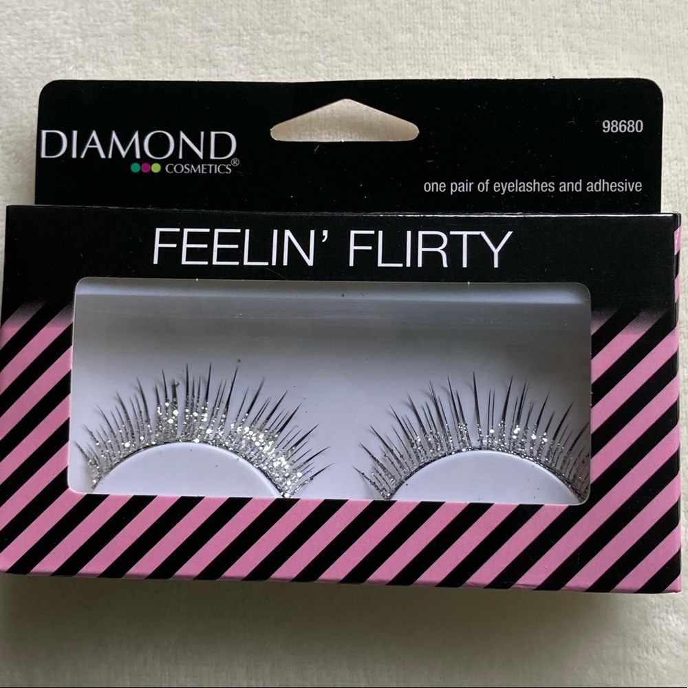 NIP Diamond Cosmetics Sliver Glitter Lashes & Glue🩵 🌈